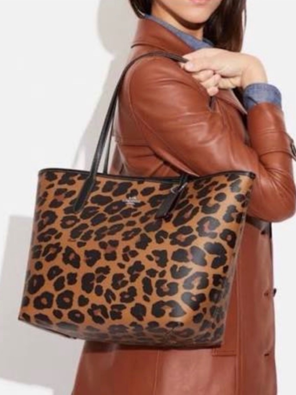Coach City Tote With Leopard Print And Signature Canvas